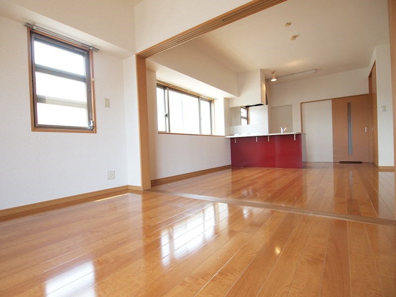 居室・リビング　リビング12.7帖。