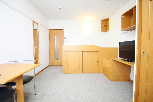 居室・リビング　2Fは絨毯仕様となります。