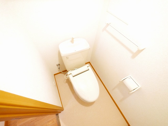 トイレ　トイレもきれいです