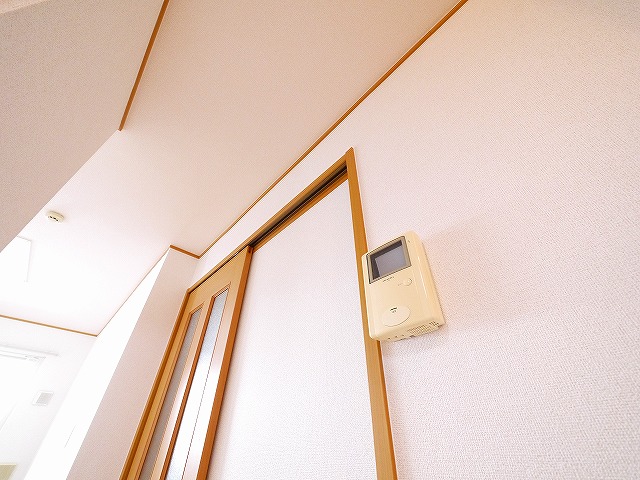 セキュリティ　モニター付きインターホン