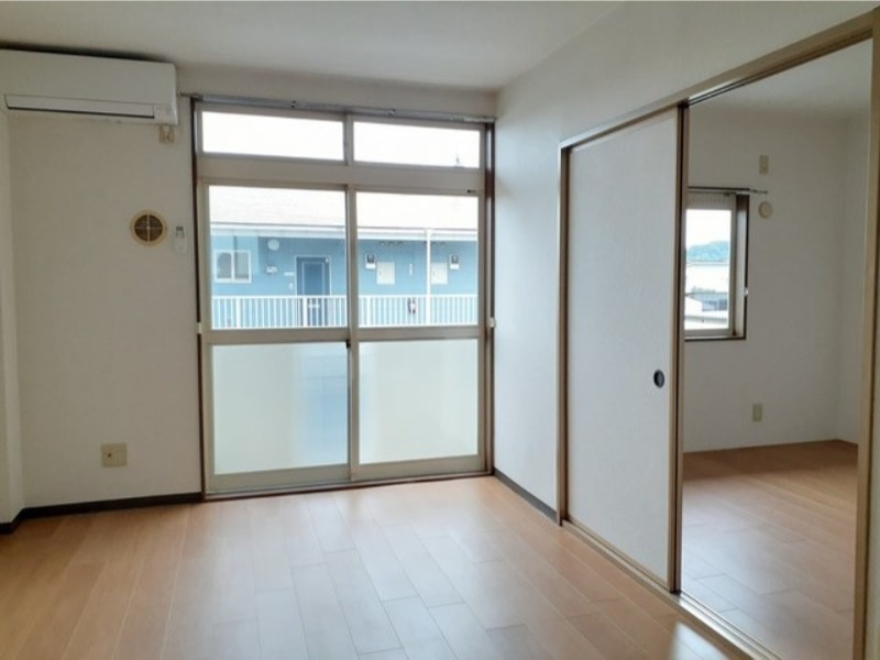 居室・リビング　図面と現状に相違がある場合には現状を優先