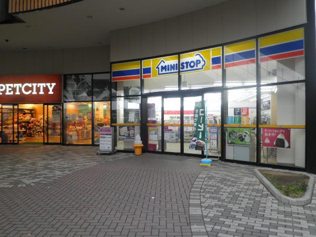コンビニ　ミニストップ イオンモール越谷レイクタウン店（コンビニ）まで846m