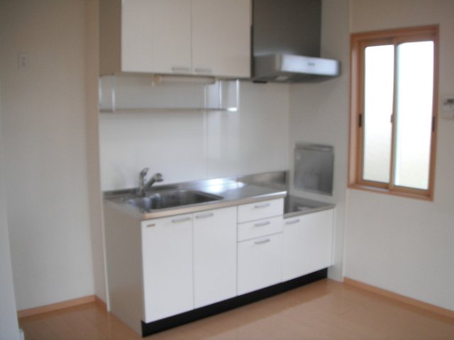 キッチン　コンパクトなキッチンで掃除もラクラク