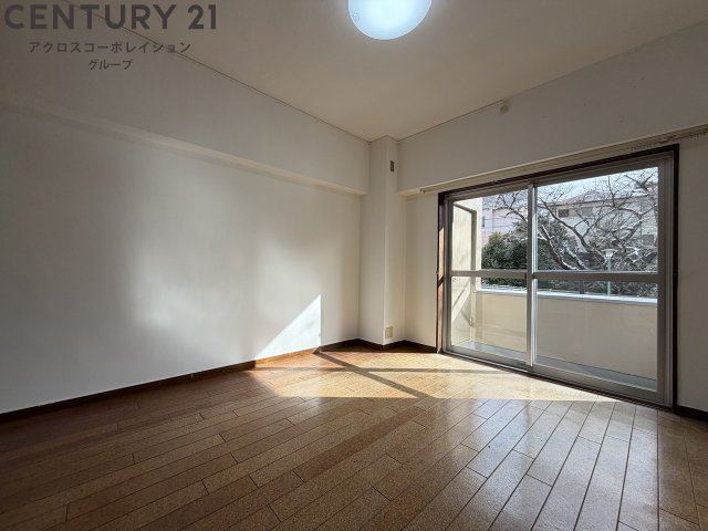 居室・リビング　こちらのリビングで趣味の時間をお楽しみください