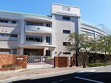 小学校　私立東京女学館小学校（小学校）まで375m