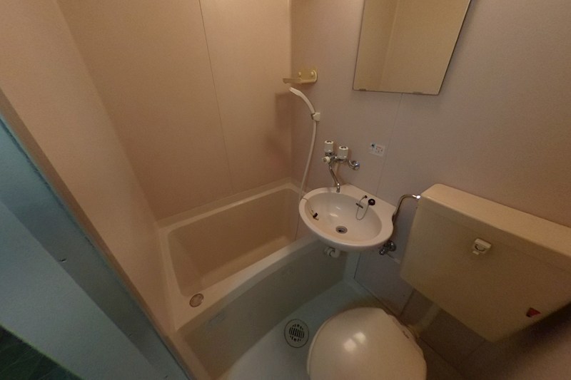 トイレ　別部屋参照