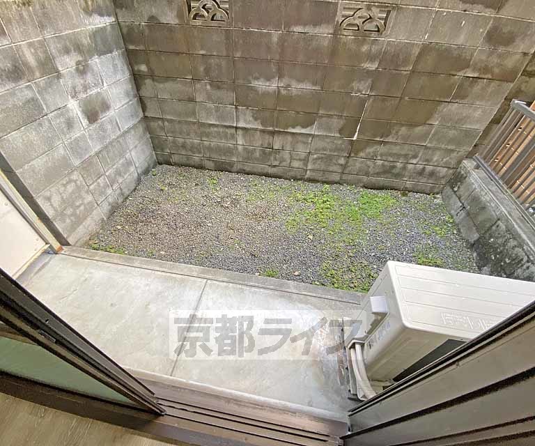 バルコニー　南向きの専用庭です。