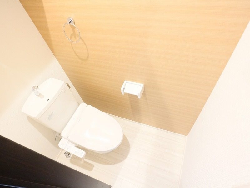 トイレ　温水洗浄暖房便座付トイレ