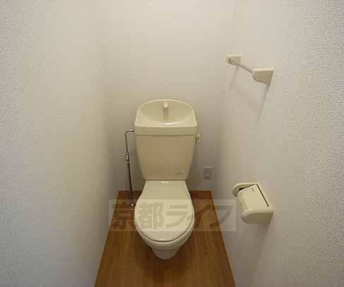 トイレ　清潔感のある洋式トイレ