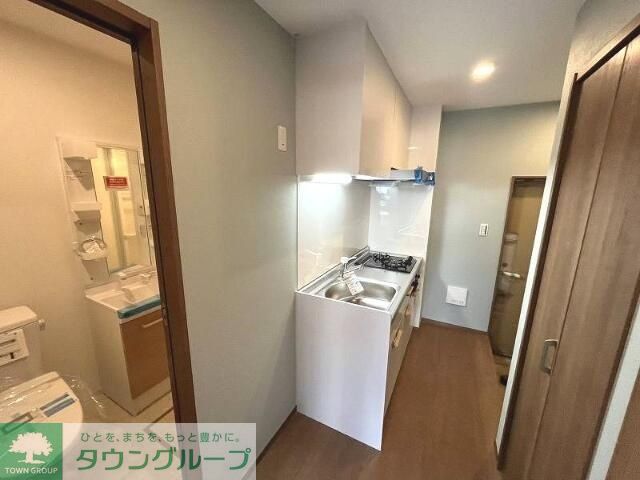 キッチン　※同建物別室設備施工例　現況優先