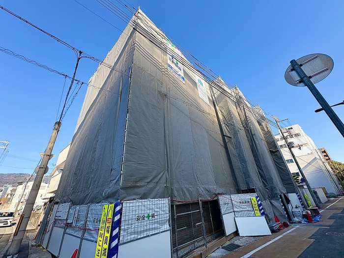 建物外観　建築中