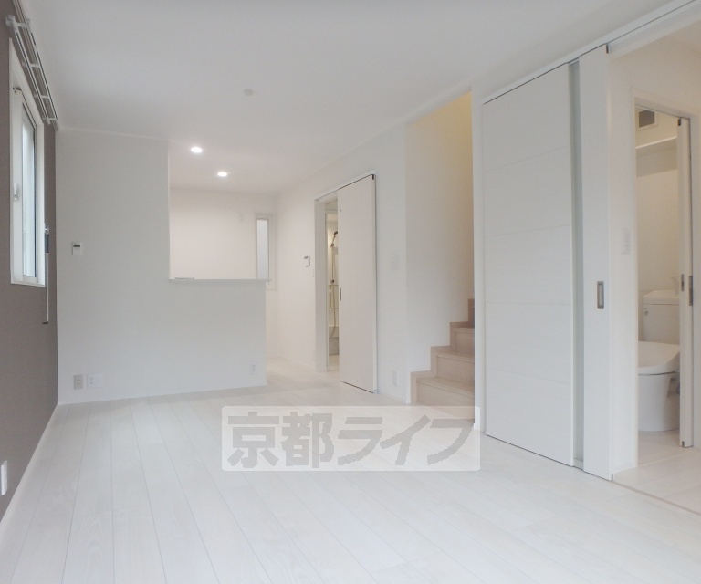 居室・リビング　２０２６年完成！北大路駅やイオンモール近くのお洒落な戸...