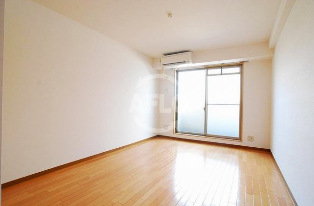 居室・リビング　ジェイ・プライド難波南　洋室