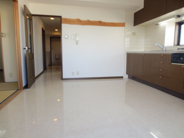 その他　同物件の別のお部屋です