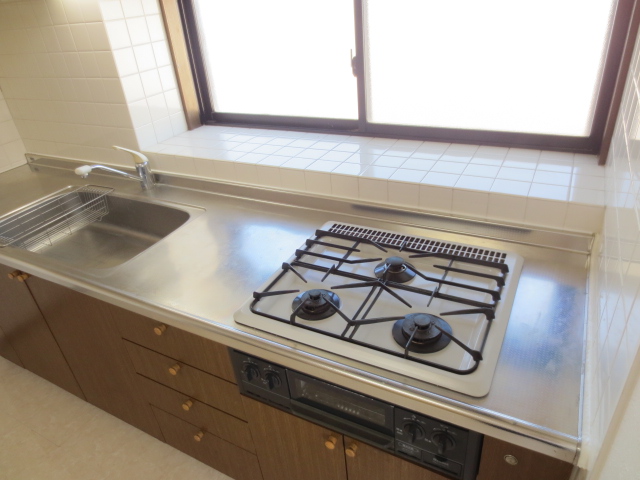 キッチン　同物件の別のお部屋です