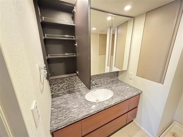 洗面設備　☆独立洗面台☆