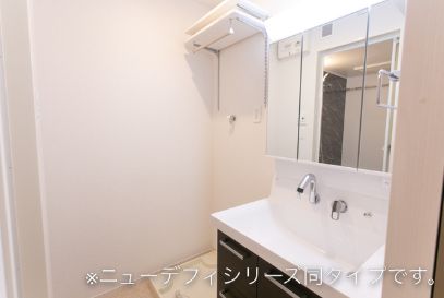 洗面設備　※同タイプの写真となります。