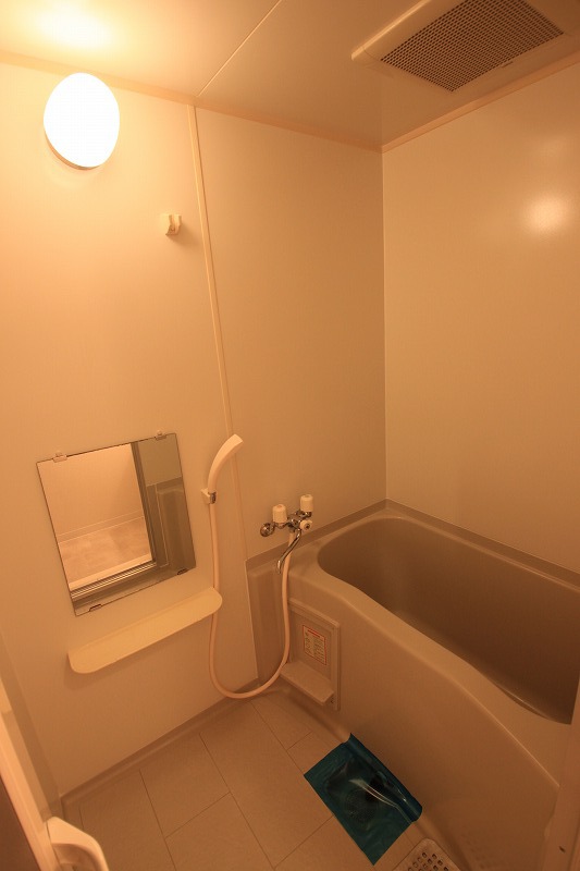 バス・シャワールーム　広々としたお風呂です★