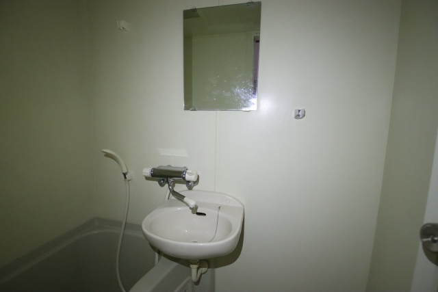 洗面設備　※別号室の参考写真のため、現状優先です。