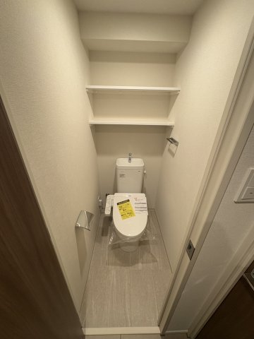 トイレ　※別部屋の参考写真です