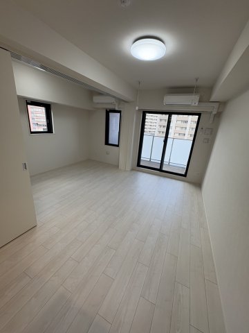 居室・リビング　※別部屋の参考写真です