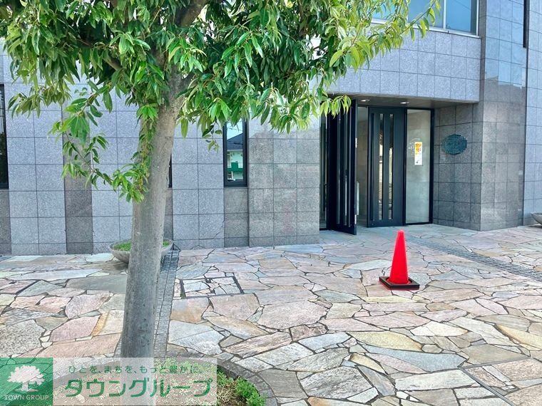 エントランス　エントランス