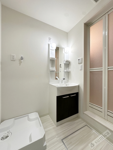 洗面設備　シャンプードレッサー付き・朝シャンもこちらで♪♪