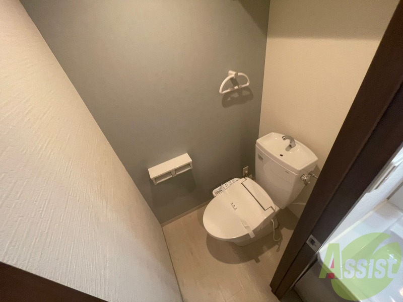 トイレ　こちらはトイレです。清潔感があり、安心して使用できます。