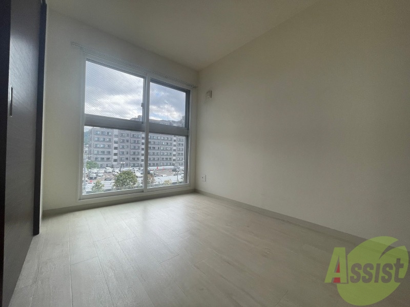 その他部屋・スペース　洋室の家具の配置を考えてみるのも楽しいですよ。