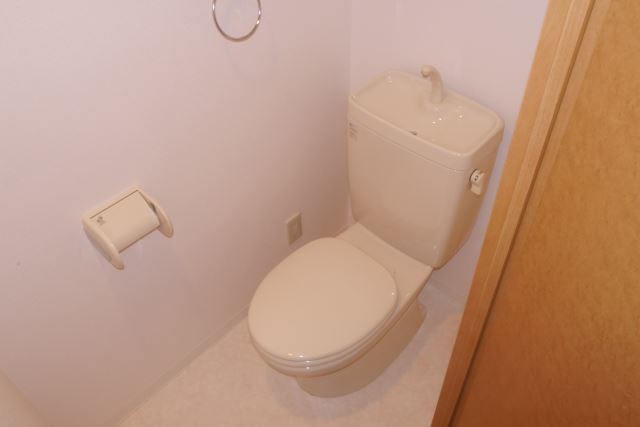 トイレ　トイレ