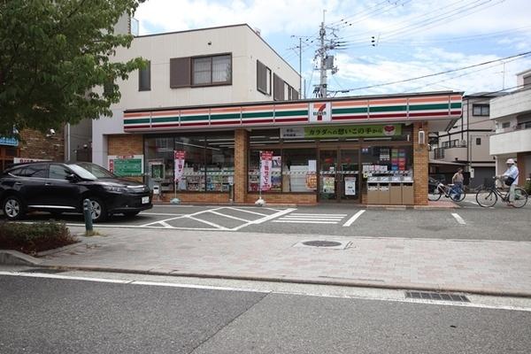 コンビニ　セブン-イレブン尼崎食満７丁目店（コンビニ）まで1317m