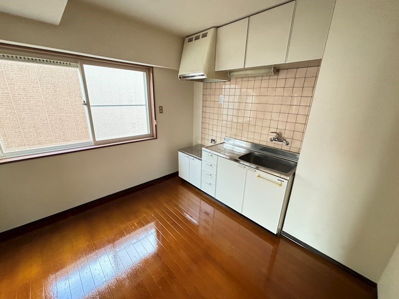 キッチン　※別部屋参考写真