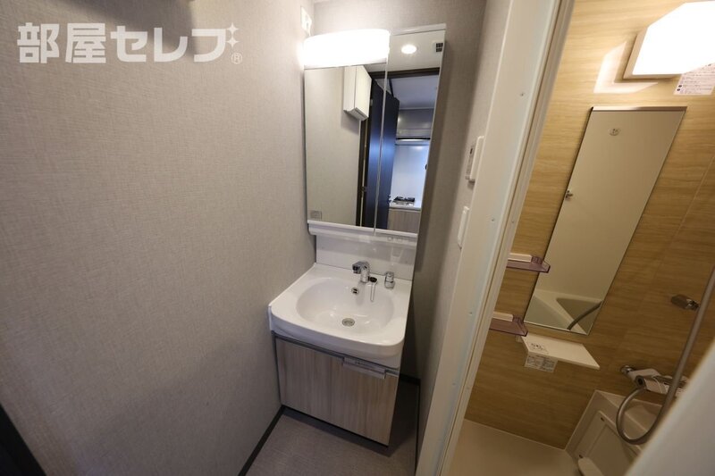 洗面設備　１１０２号室写真