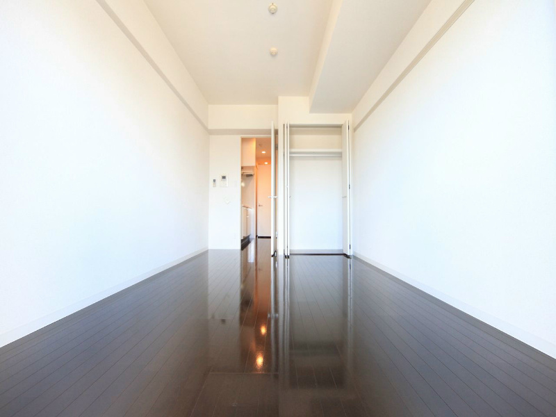 居室・リビング　洋室7帖　クローゼット付（収納充実してます）