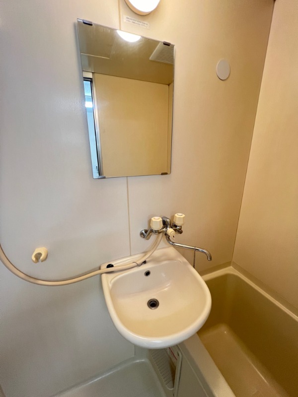 洗面設備　※他部屋写真使用