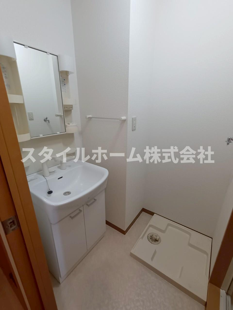 洗面設備　同建物内別部屋の写真です。