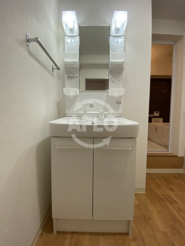 洗面設備　伊勢ハイム　独立洗面台