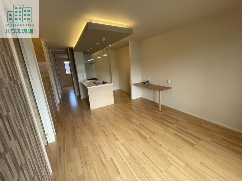 居室・リビング　※写真は別号室です