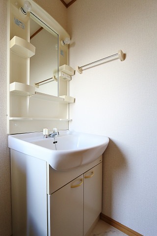 洗面設備　お出かけ前の支度はこちらで