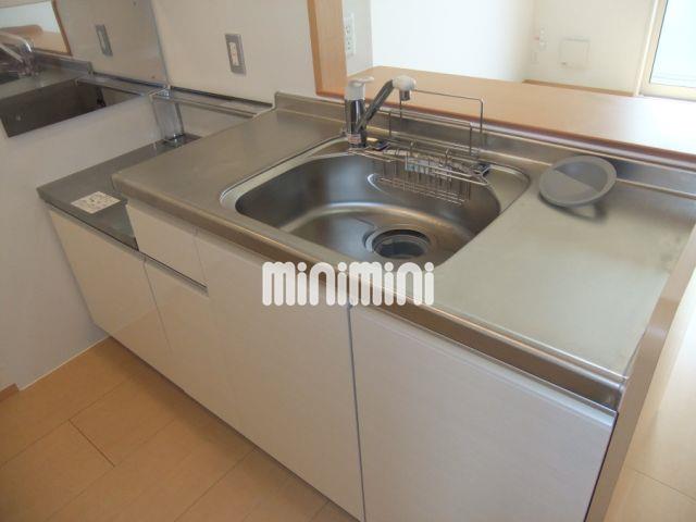 キッチン　奥様に大人気のカウンターキッチンです。