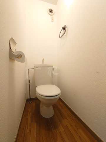 トイレ　リバティ・エル