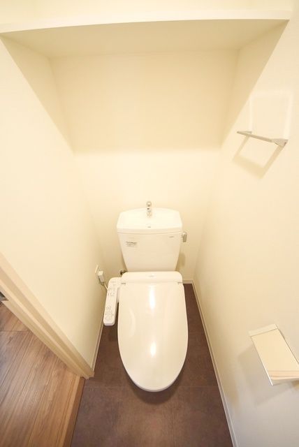 トイレ　写真は同タイプ住居です