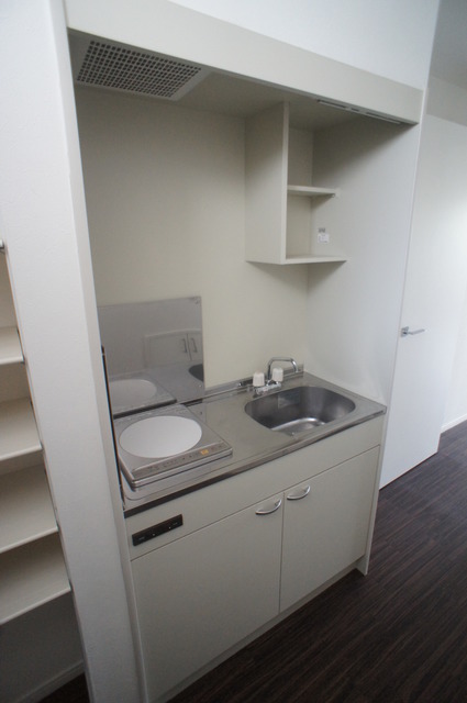 キッチン　火を使わず安心でお掃除も簡単なＩＨコンロ、１口付です♪