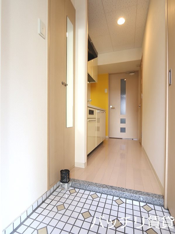 玄関　画像は別号室イメージの為、現況を優先いたします。