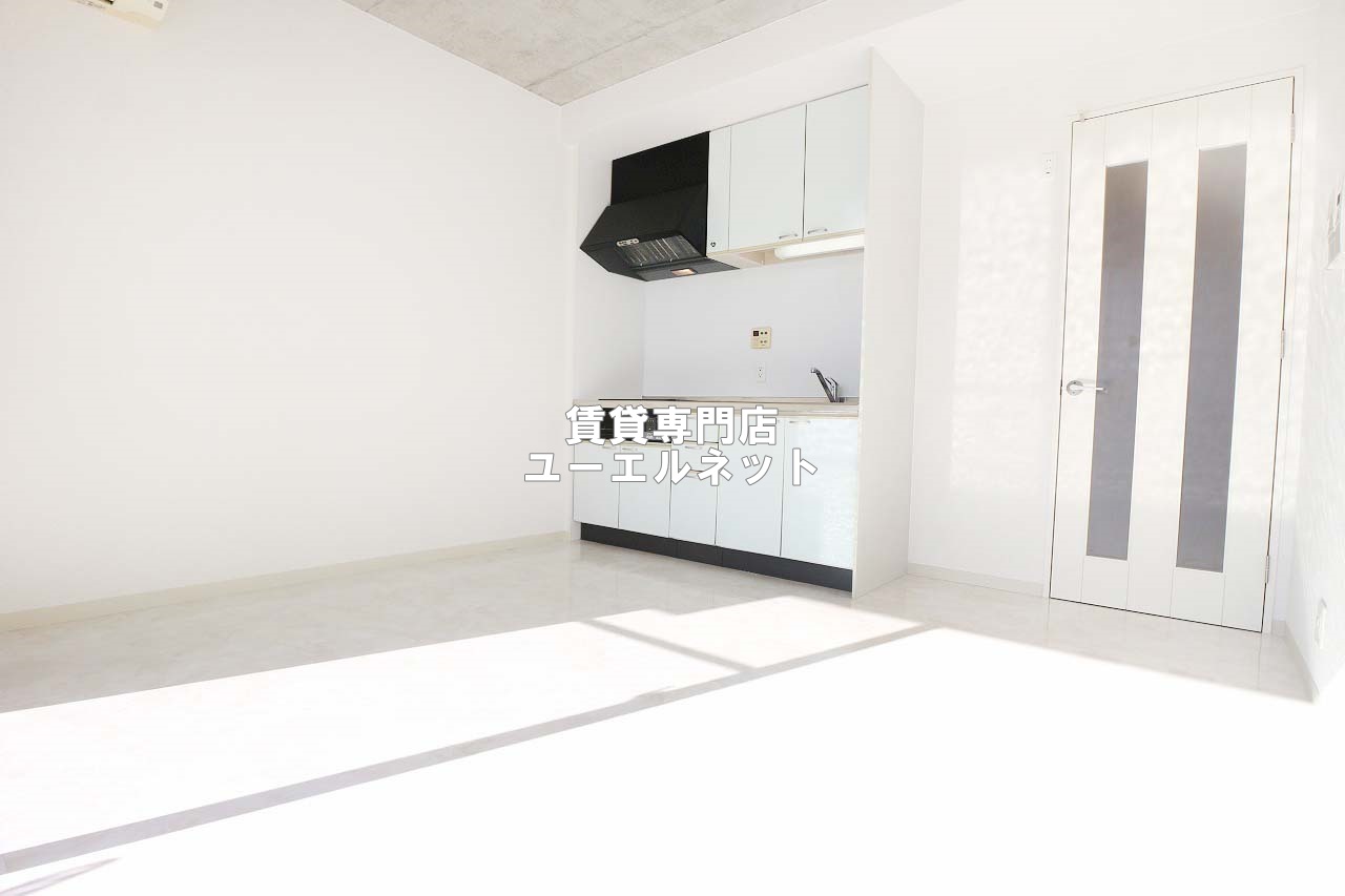 居室・リビング　ゆったりとくつろげる、落ち着きのある居室空間です