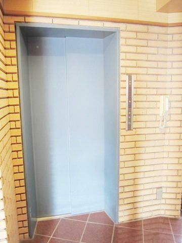 その他共有部分　エレベーターもあります