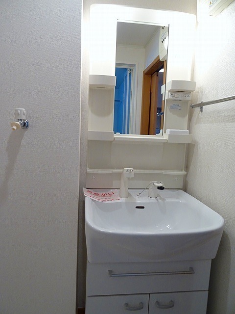 洗面設備　独立洗面台です。