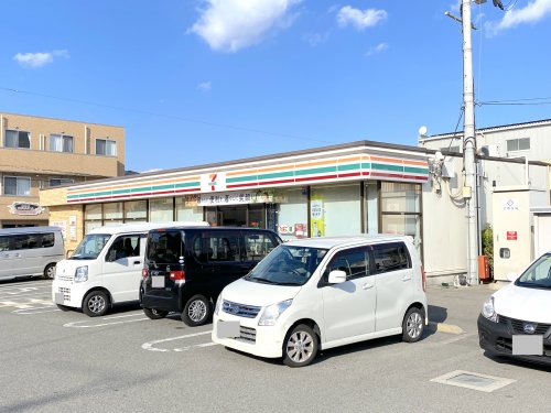 コンビニ　セブンイレブン 堺百舌鳥梅町3丁店（コンビニ）まで244m