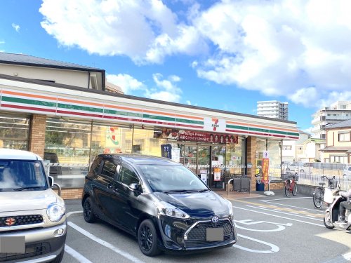 コンビニ　セブンイレブン 堺大阪府立大学前店（コンビニ）まで673m