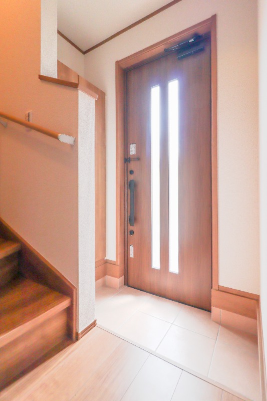 玄関　図面と現状に相違がある場合には現状を優先